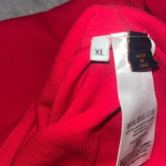 Louis Vuitton Red Logo Sweater - Picture 9 of 9